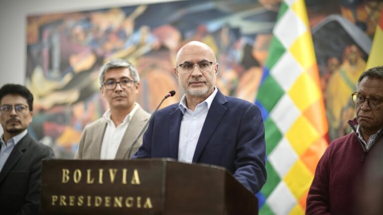 GOBIERNO LLAMA AL DIÁLOGO AL SECTOR TRANSPORTE Y PIDE RESPETAR ACUERDOS