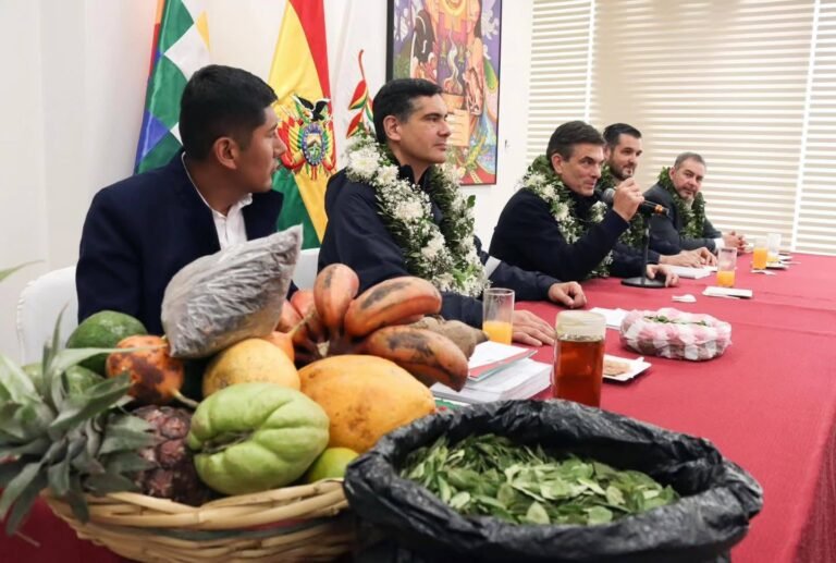 RODRIGO PAZ IMPULSA AUTONOMÍA ECONÓMICA Y NEGOCIOS PARA LOS PRODUCTORES DE ADEPCOCA