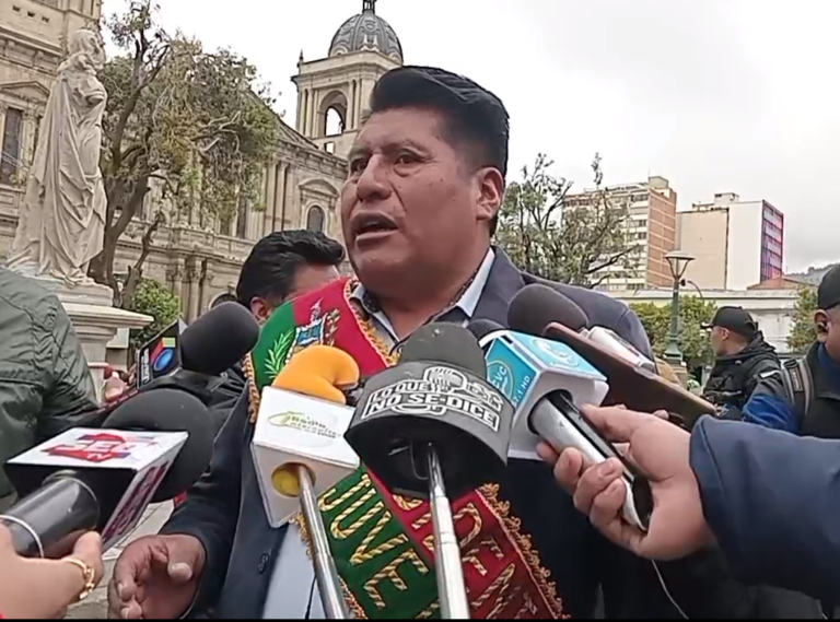 FEJUVE LA PAZ SE DESMARCA DEL CABILDO CONVOCADO POR EL SENADOR CONDORI