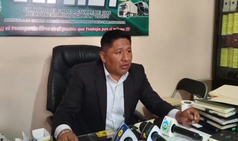 TRANSPORTE LIBRE DE LA PAZ EXIGE CUMPLIMIENTO DE COMPROMISOS Y ADVIERTE CON NUEVAS MOVILIZACIONES