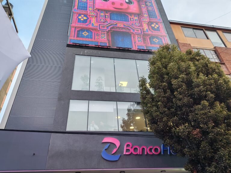 BANCO FIE INAUGURA EL EDIFICIO DE SU OFICINA REGIONAL EN CIUDAD SATÉLITE EN EL ALTO CON UNA INVERSIÓN DE MÁS DE 2 MILLONES DE DÓLARES