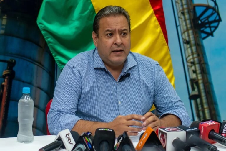 YPFB AMPLÍA PLAZO POR RESARCIMIENTO DE GASOLINA DESESTABILIZADA HASTA EL 14 DE MAYO