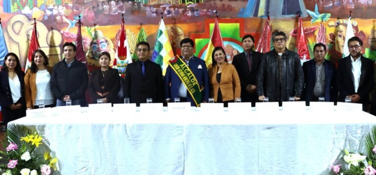 ALCALDE ELISER ROCA POSESIONÓ A SU GABINETE MUNICIPAL BAJO EL LEMA “MI SELECCIÓN ALTEÑA”