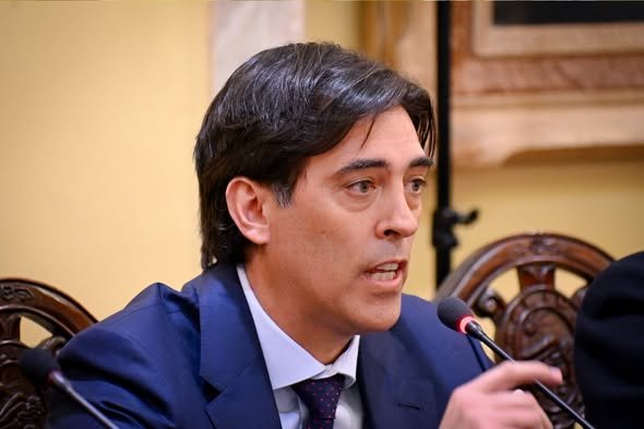 GOBIERNO CONVOCA A CHOFERES PARA FRENAR PARO ANUNCIADO