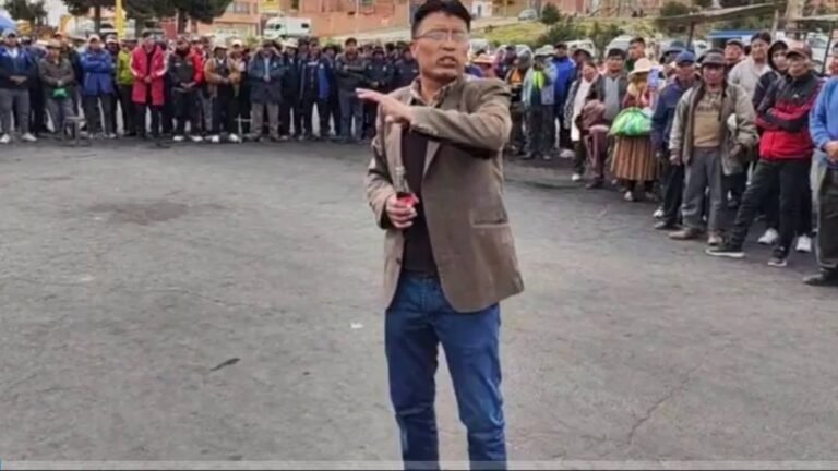 NILTON CONDORI LLAMA A RADICALIZAR BLOQUEOS Y EXIGE CAMBIOS ESTRUCTURALES EN BOLIVIA
