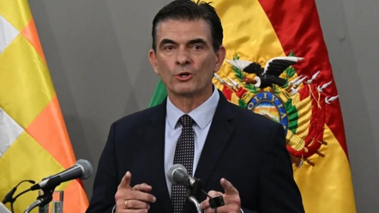 PRESIDENTE RODRIGO PAZ: “GOBIERNO DIALOGA CON TODOS LOS SECTORES, NO ENTIENDO LA VIOLENCIA”