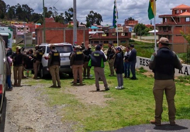 Justicia Sentencia a tres años de prisión, a tres personas por el tráfico ilegal de la rana gigante del Titicaca catalogado como especie en peligro de extinción