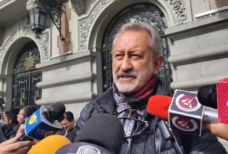 Pollo podrido y SITRAM bloqueado: Yaksic acusa al alcalde de La Paz de favorecer a empresas privadas