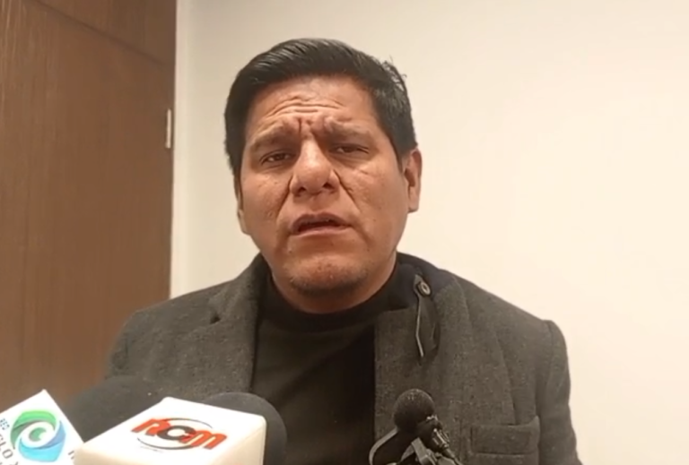 Diputado Pacheco acusa al Gobierno de “burla” con reducción salarial y exige decreto general para todos