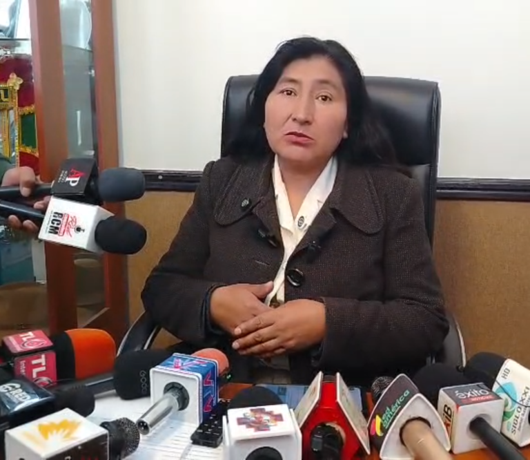 Concejo Municipal de El Alto anuncia evaluación rigurosa y renovación de más de 700 contratos en hospitales y el SUS