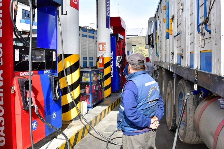 YPFB uksankirinakax gasolina ukan chanipax pachpankaskiw sawayapxiwa