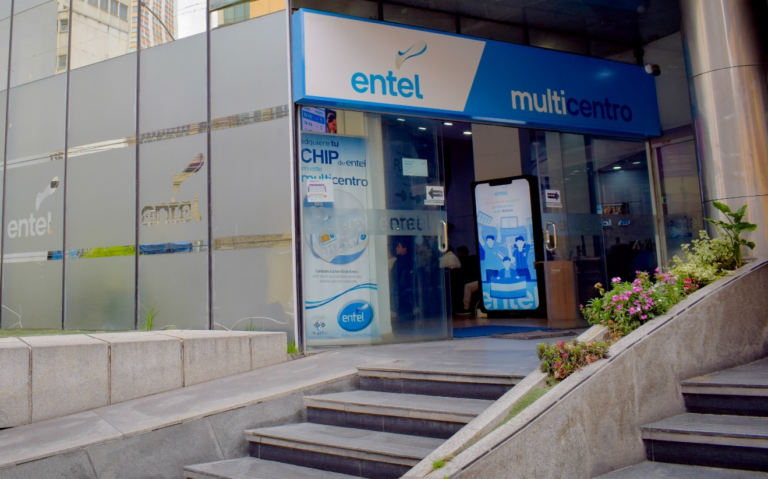Gobierno denuncia presunto daño económico de más de Bs 52 millones por compra de decodificadores de ENTEL